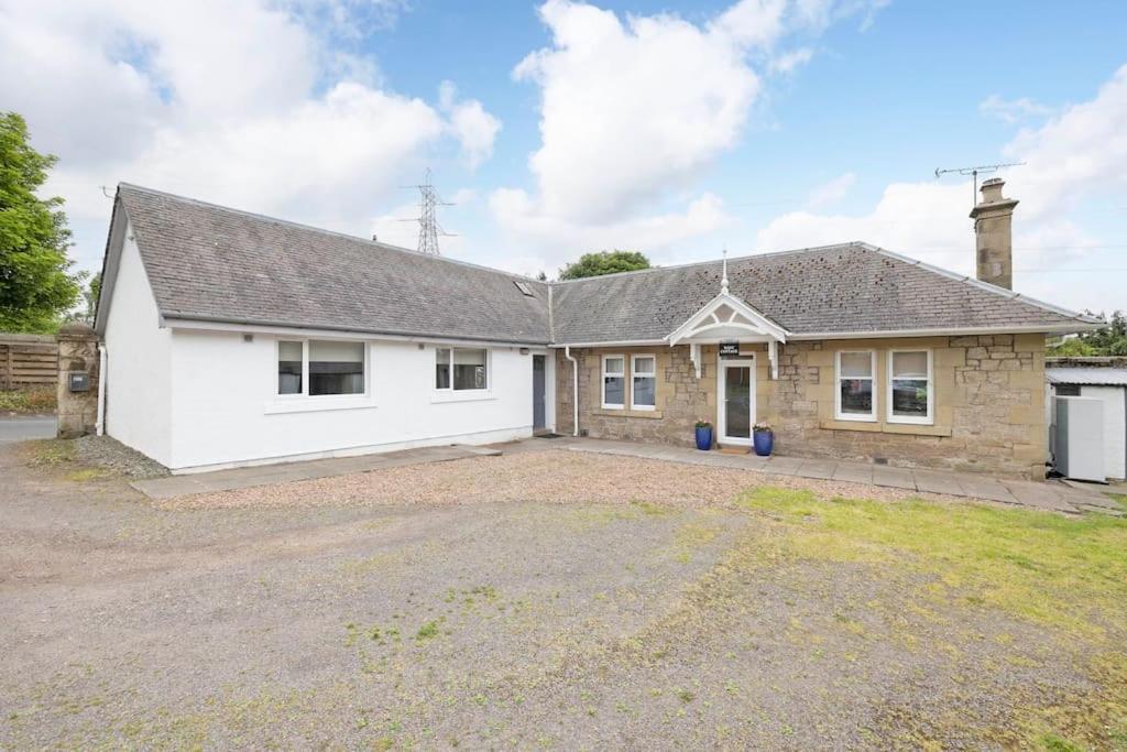 Two Bedroom Country Cottage With Parking Musselburgh Extérieur photo