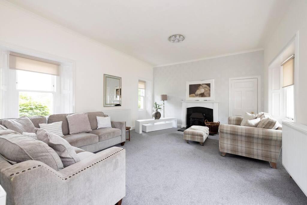 Two Bedroom Country Cottage With Parking Musselburgh Extérieur photo